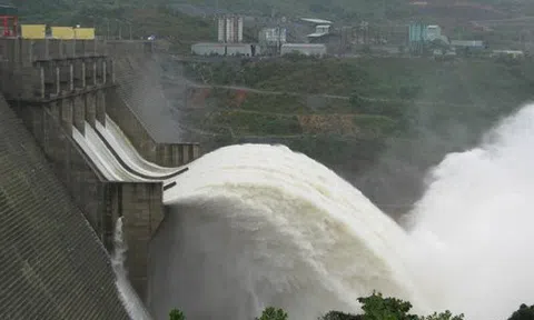 Từ 20 giờ ngày 12/8, người dân các tỉnh Phú Thọ, Hà Nội, Bắc Ninh, Hải Phòng, Hưng Yên, Ninh Bình chú ý