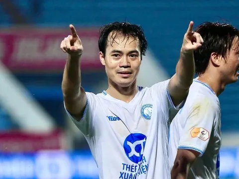 Văn Toàn cập nhật tình trạng sau phẫu thuật