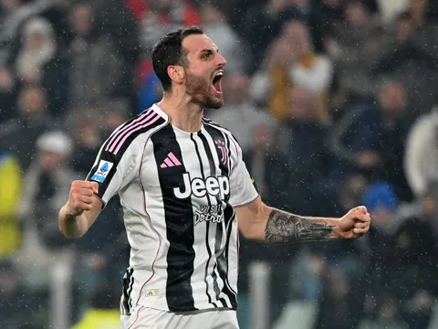 Juventus thay tướng đổi vận